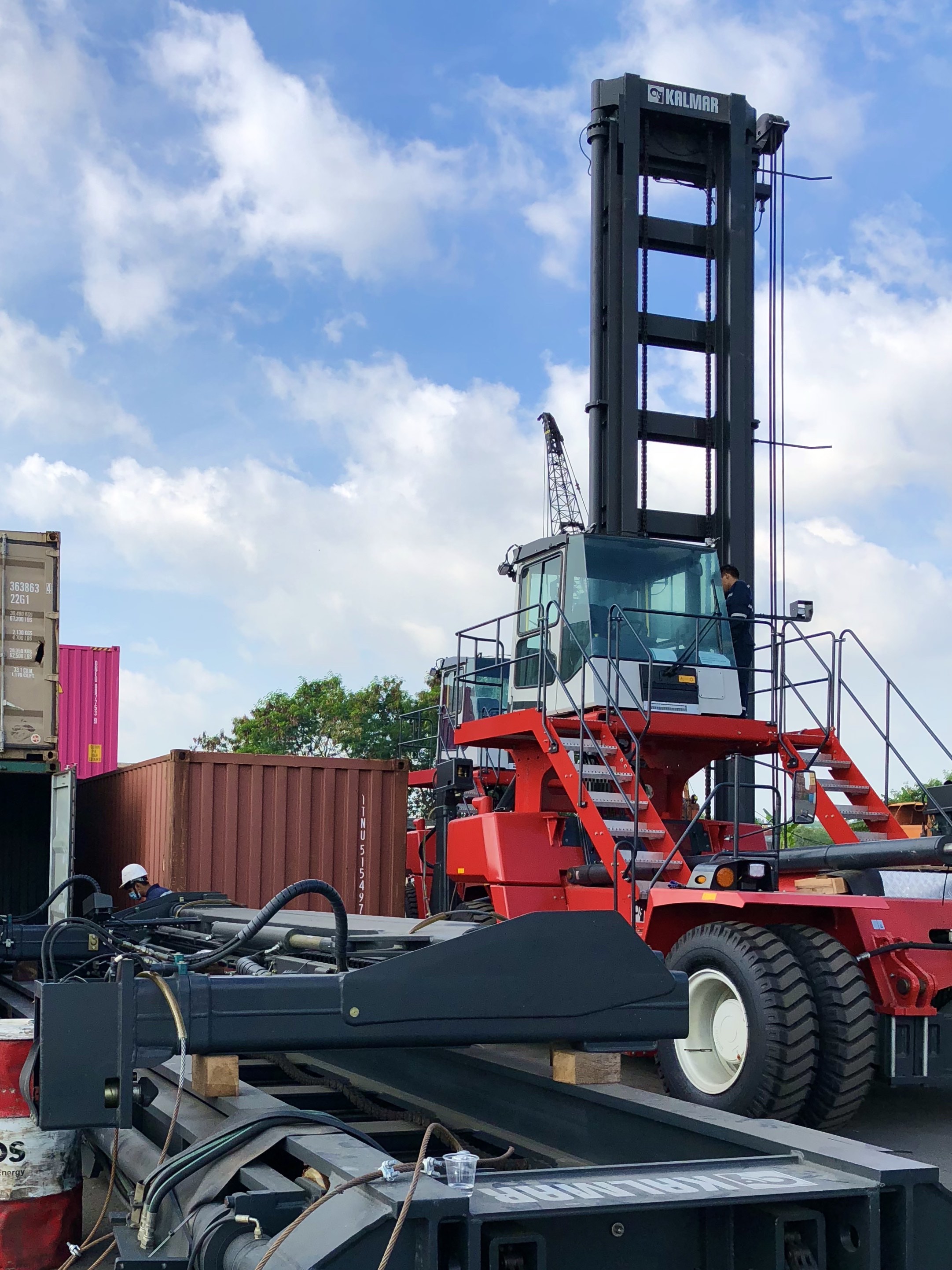 Tan Viet Khanh Exporting - Importing Machinery (2018)