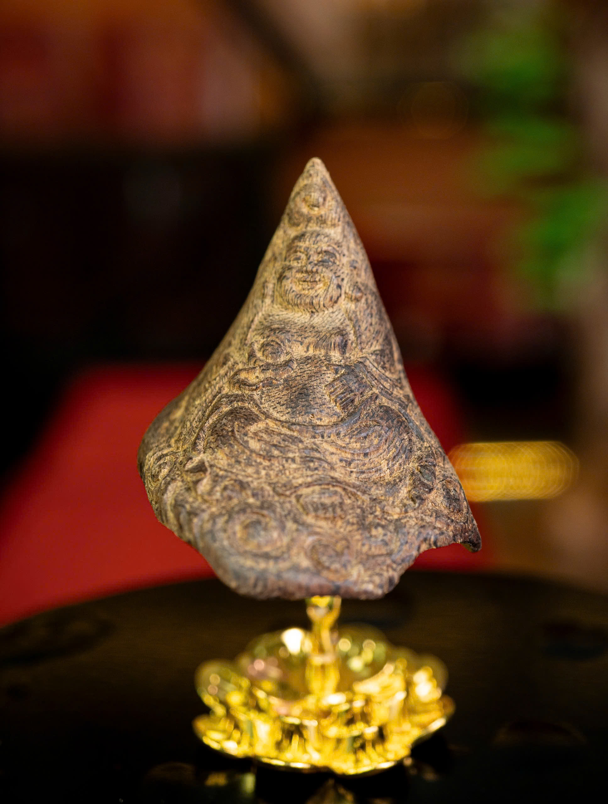 MẶT TRẦM CHÌM XƯỞNG MỘC VIỆT – TINH HOA THỦ CÔNG, MANG VẬN MAY & BÌNH AN