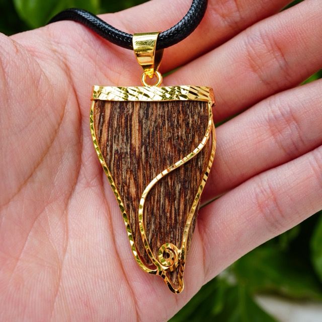 MẶT DÂY TRẦM HƯƠNG ĐEO CỔ - GIÁ SALE TẬN XƯỞNG | XƯỞNG MỘC VIỆT