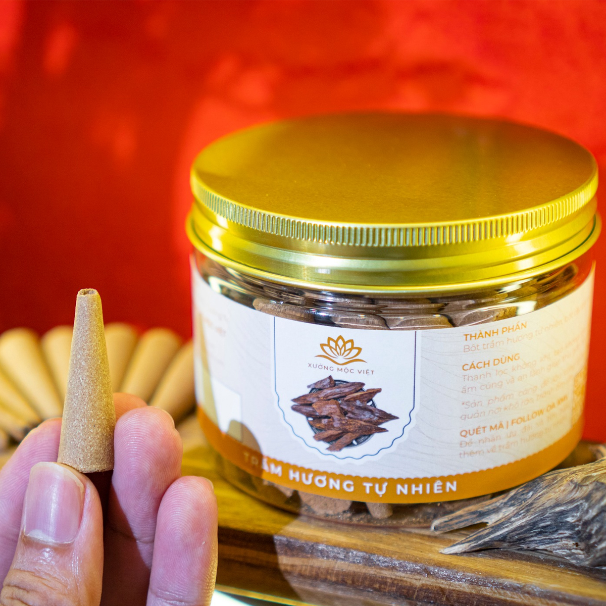 NỤ THÁP TRẦM HƯƠNG - HÒA QUYỆN GIỮA HƯƠNG THƠM VÀ NGHỆ THUẬT