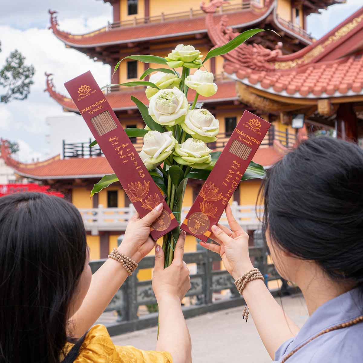 KHÁM PHÁ MÙI HƯƠNG TINH KHIẾT VỚI NHANG TRẦM HƯƠNG XƯỞNG MỘC VIỆT