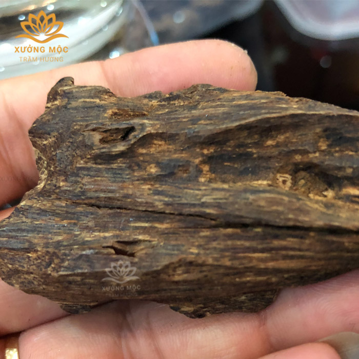 TẠI SAO LẠI CÓ VÒNG TAY TRẦM HƯƠNG RẺ?