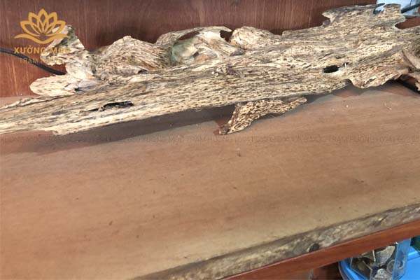 VÒNG TAY TRẦM HƯƠNG THẬT GIÁ BAO NHIÊU?