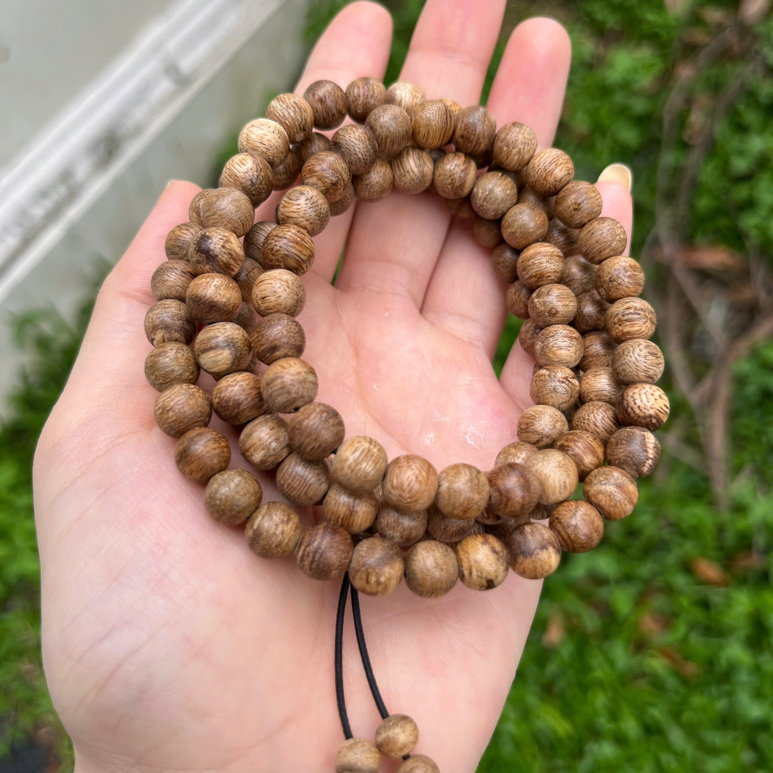 VÒNG 108 HẠT TRẦM HƯƠNG TỰ NHIÊN - PHONG THỦY, MAY MẮN VÀ BÌNH AN