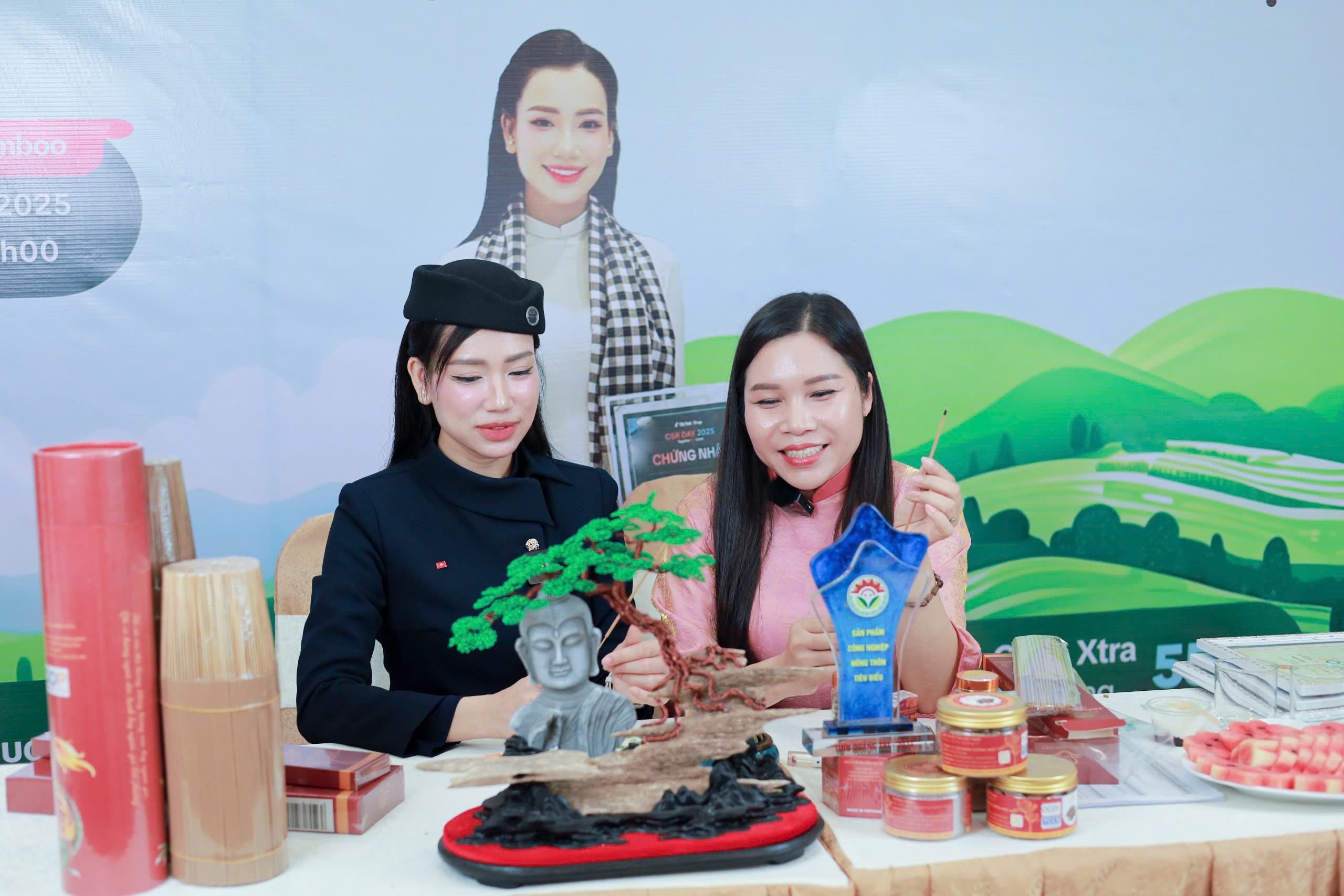 XƯỞNG MỘC VIỆT THAM DỰ HỘI NGHỊ TẬP HUẤN THƯƠNG MẠI ĐIỆN TỬ XUYÊN BIÊN GIỚI TẠI QUẢNG TRỊ