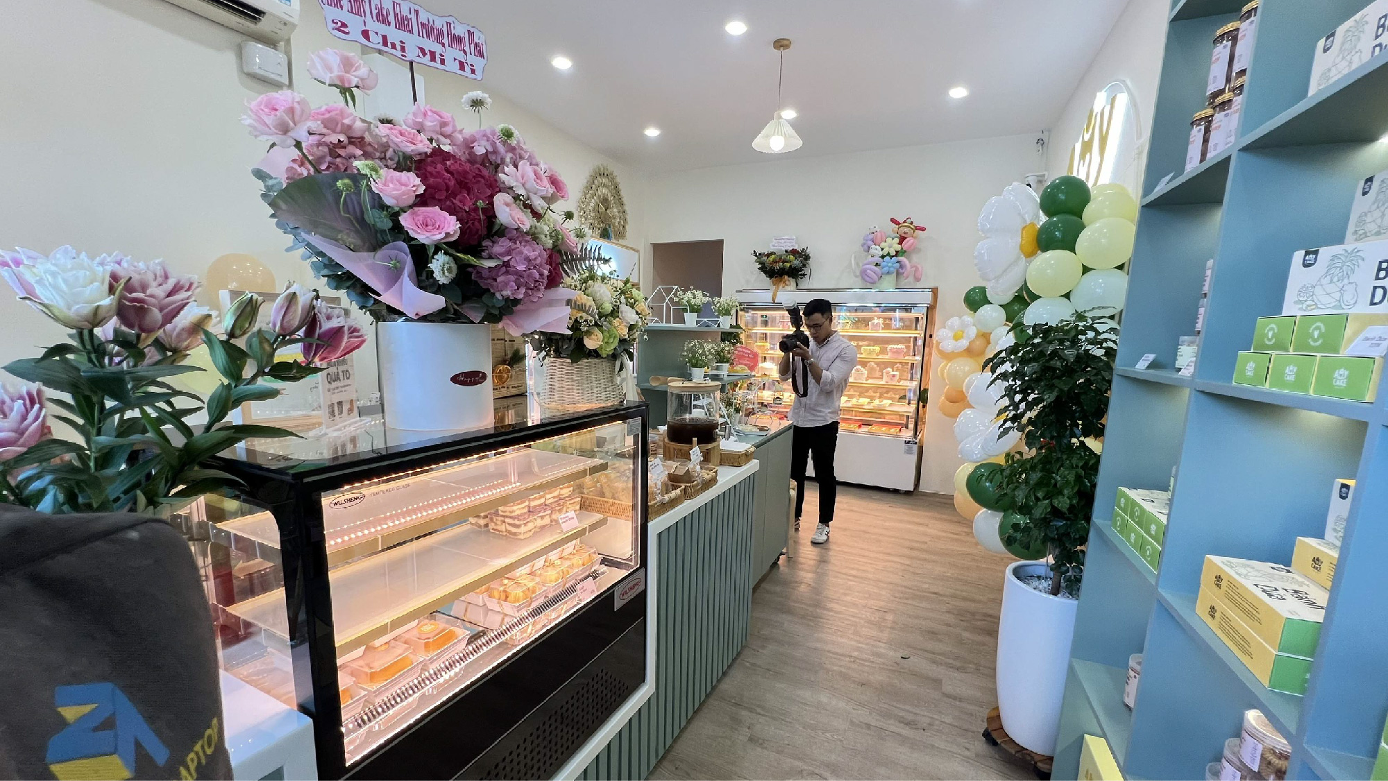 Bàn Giao Tiệm Bánh Amy Q8