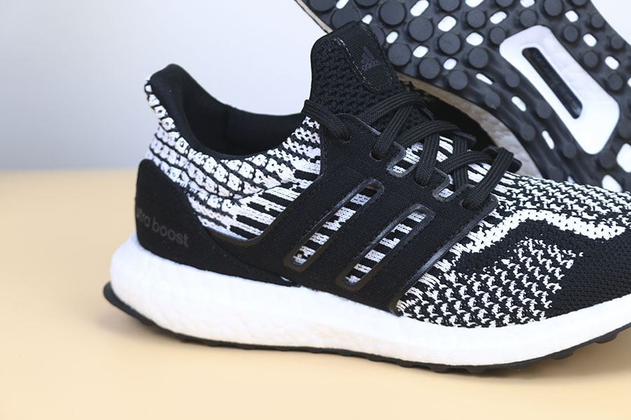 ảnh chi tiết Giày Adidas Ultraboost 5.0 DNA Màu đen FZ1850
