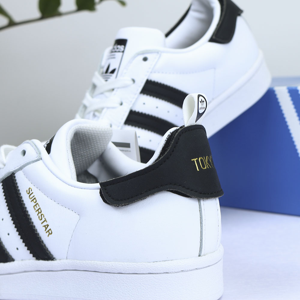 Ảnh chi tiết gót giày Superstar FX7783