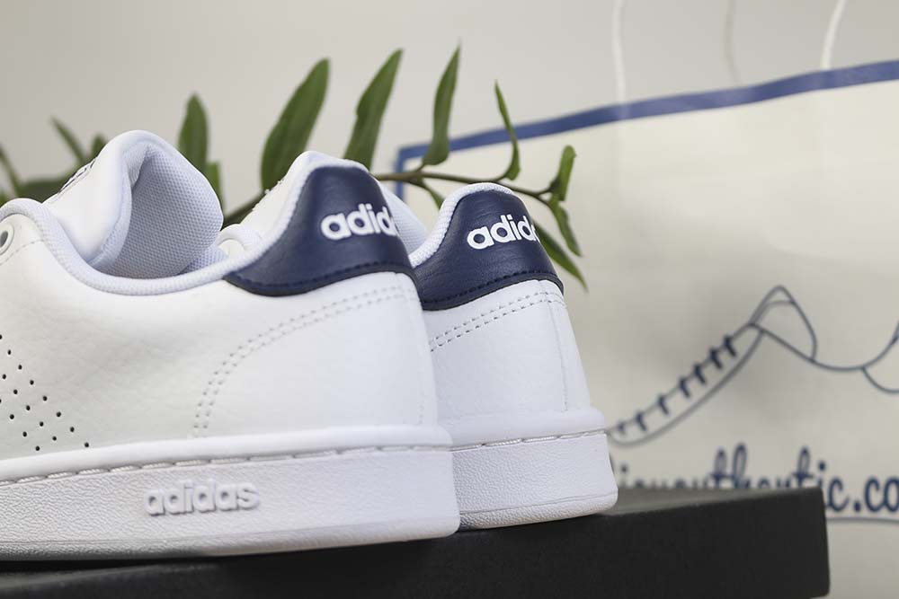 Giày sneaker tr?ng n? top adidas neo advantage clean