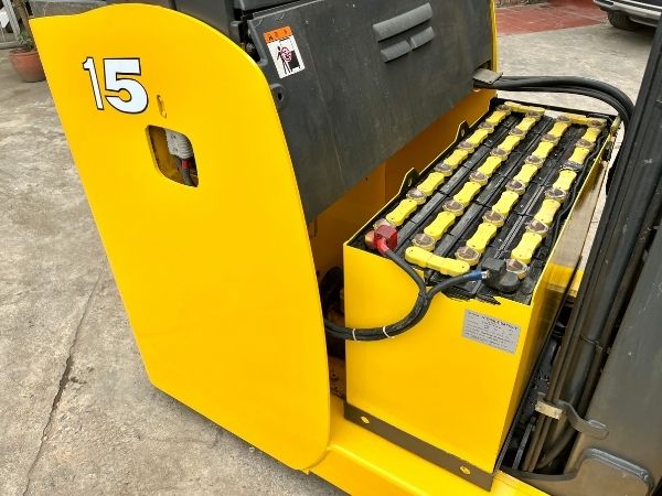 Chọn bình ắc quy xe nâng điện theo dòng xe nâng và tần suất sử dụng