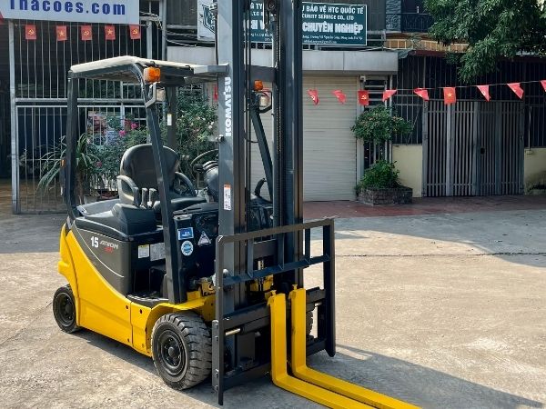 Các đời xe nâng điện Komatsu (FB Series)