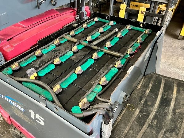 Ắc quy xe nâng điện