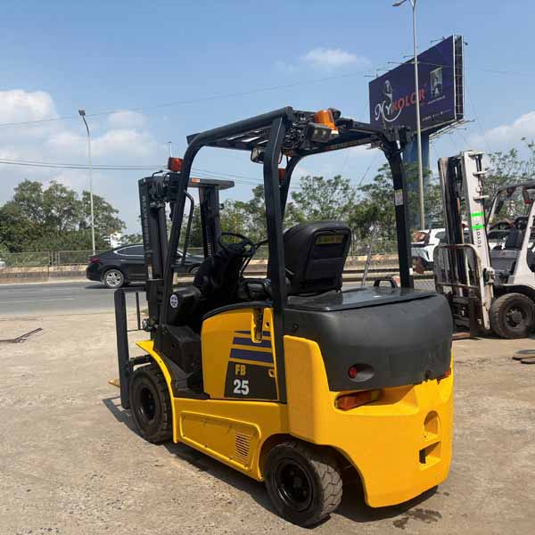 KOMATSU 2.5 TẤN ĐIỆN FB25-12-102019 (Xe 2020, Bình 2025)