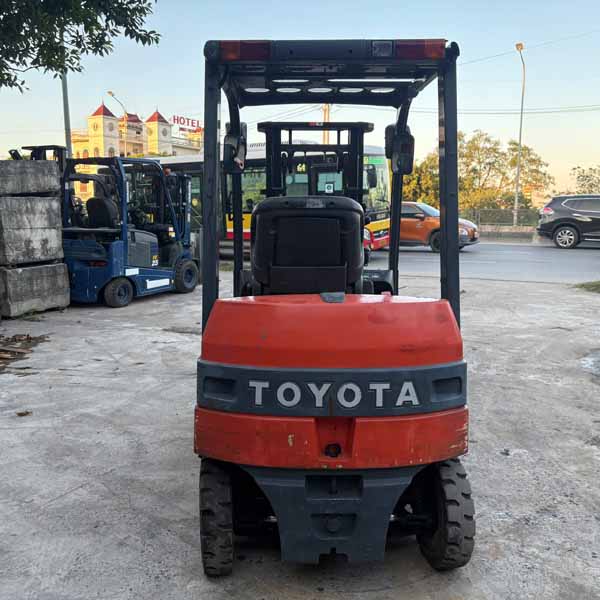 TOYOTA 1.5 TẤN ĐIỆN 7FB15-7FB18-25466 (Xe 2014. Bình GS 2020)