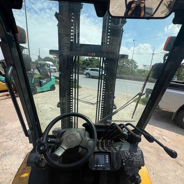 KOMATSU 3 TẤN ĐIỆN FE30-1-304545