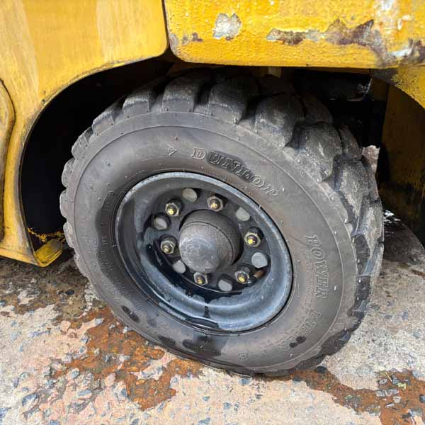 XE NÂNG CŨ 2.5 TẤN KOMATSU ĐIỆN (Bình GS 2024)