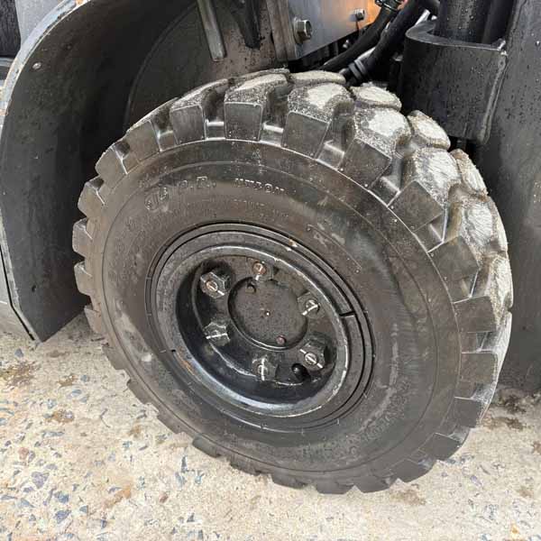 XE NÂNG CŨ TCM 2.5 TẤN (Xe 2003. Bình GS 2020) FB25-17-81M-00453
