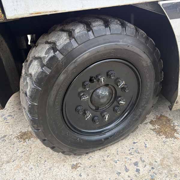 XE NÂNG CŨ TCM 2.5 TẤN (Xe 2003. Bình GS 2020) FB25-17-81M-00453