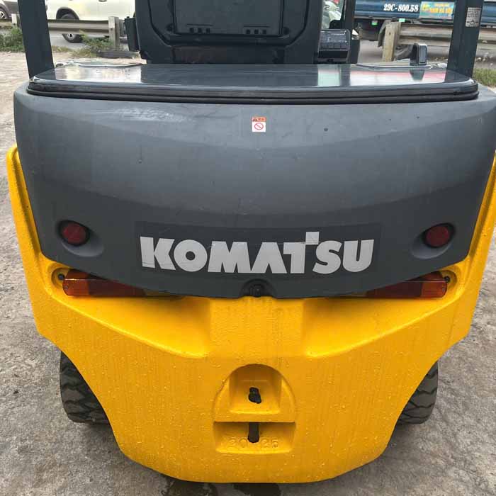 KOMATSU 2.5 TẤN FB25-12-101245 (2015)