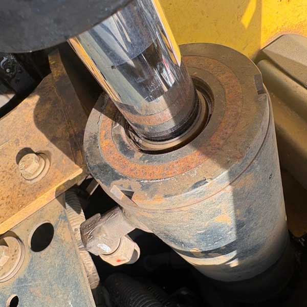 KOMATSU 3 TẤN ĐIỆN FE30-1-304545