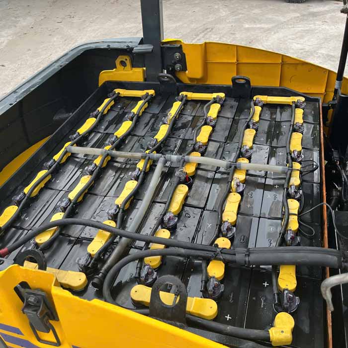 KOMATSU 2.5 TẤN FB25-12-101245 (2015)