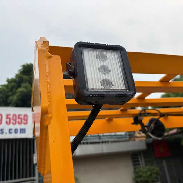 NICHIYU 2T (Xe 2021. Bình GS 2024) FBRM20-85B-400-1460-01233