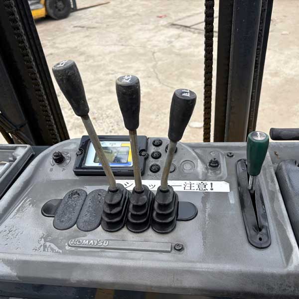 XE NÂNG CŨ KOMATSU 1.5T (Xe 2006. Bình GS 2023) FB15RL-12-92616