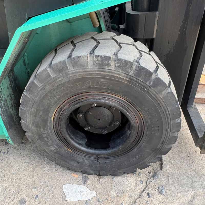 SUMITOMO 3T 52-FB30PSE-SB3B-00011 (Xe 2002. Bình GS 2025)