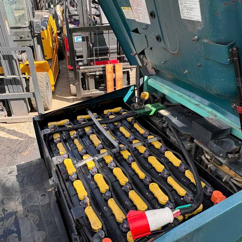 SUMITOMO 3T 52-FB30PSE-SB3B-00011 (Xe 2002. Bình GS 2025)
