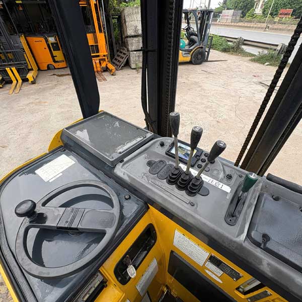 XE NÂNG CŨ KOMATSU 1.5T (Xe 2006. Bình GS 2023) FB15RL-12-92616