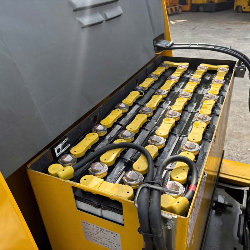 KOMATSU 1.4 TẤN FB14RL-15-M272-159828 (Xe 2020. Bình GS 2024)