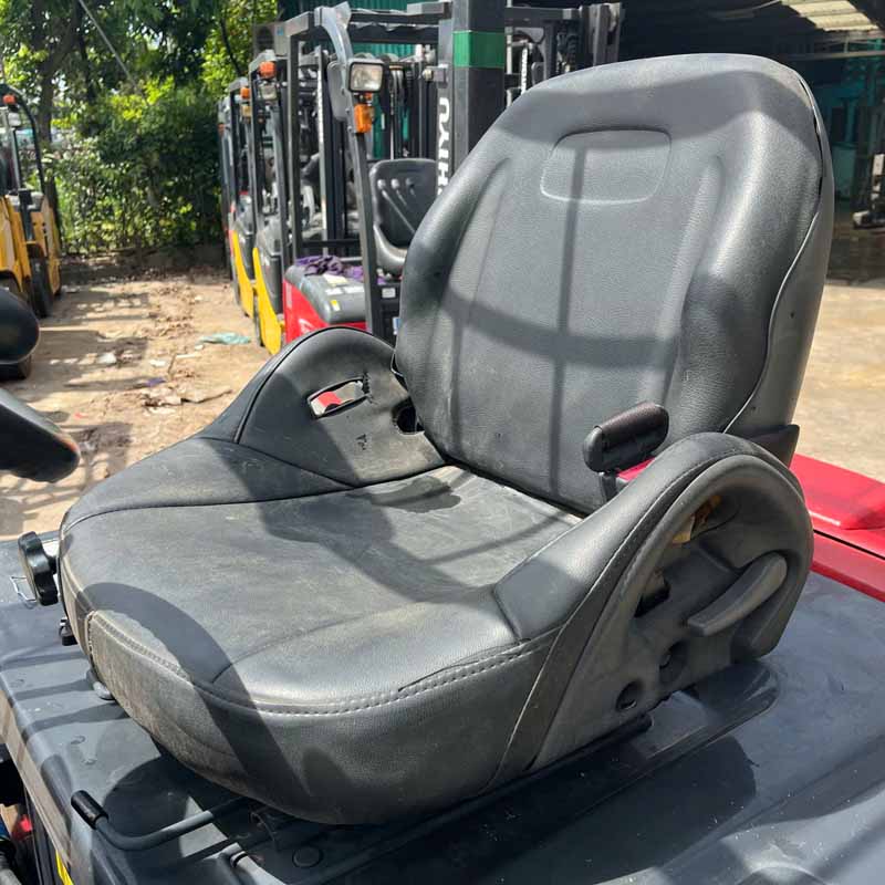 NICHIYU 2.5 TẤN (Xe 2018. Bình Hitachi 2018) FB25PN-77-500MCSSF-241C-14915