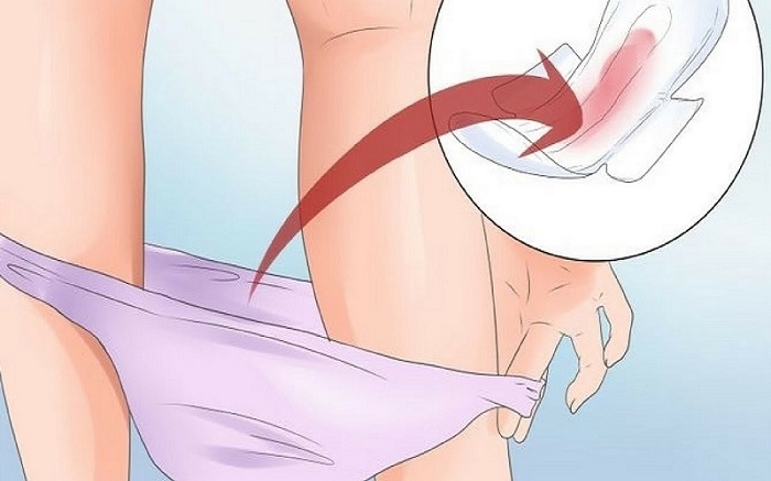 Chị em nên chọn loại băng siêu mỏng để tránh gây phản cảm khi bơi