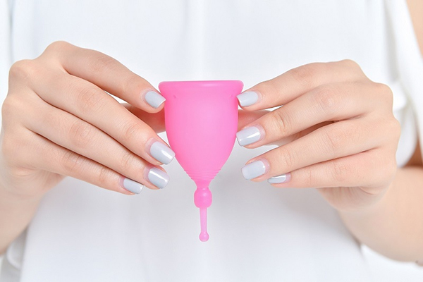 Chị em phụ nữ bị dị ứng với silicone thì không nên dùng cốc nguyệt san có thành phần silicone