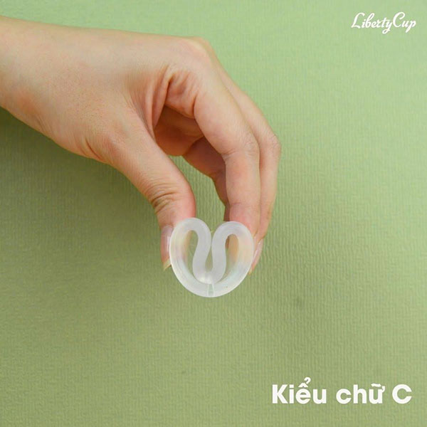 Cách gập cốc nguyệt san hình chữ C
