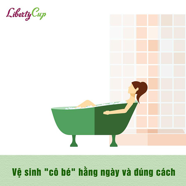 Vệ sinh “cô bé” sạch sẽ giúp giảm mùi hôi vùng kín và để cốc nguyệt san không bị mùi