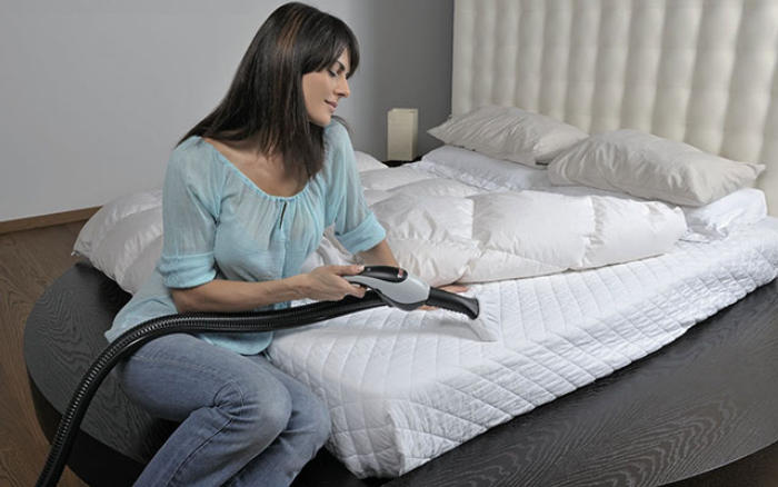 Những mẹo cần biết khi giặt topper bằng máy giặt