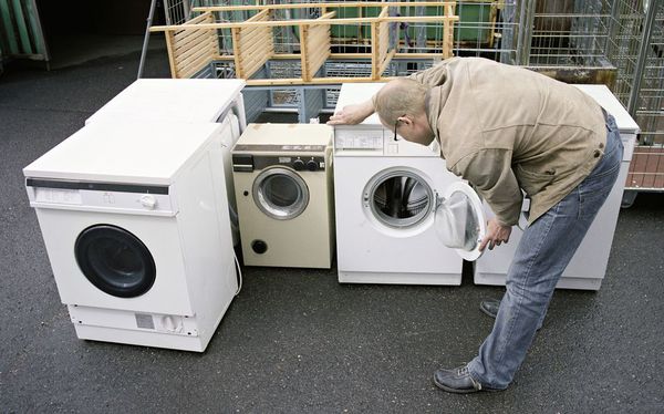 Có nên mua máy sấy quần áo cũ không? Ưu, nhược điểm khi mua máy sấy cũ
