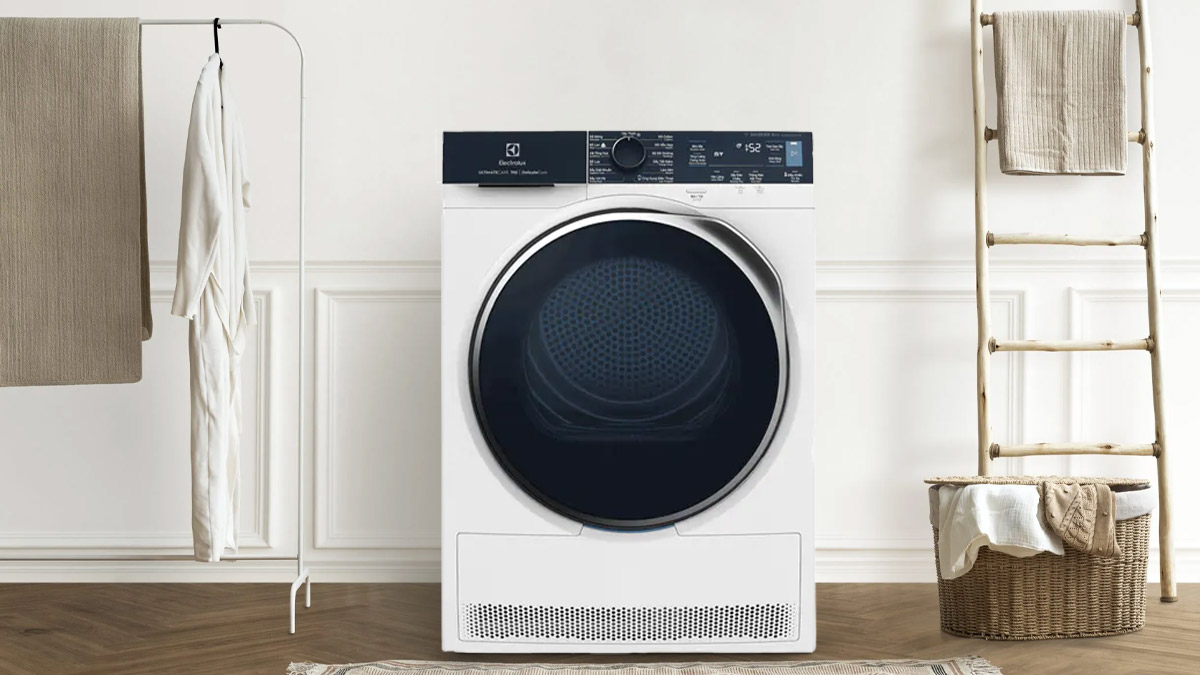 Máy sấy quần áo Electrolux bơm nhiệt EDH803Q7WB công nghệ hiện đại, ứng dụng thông minh