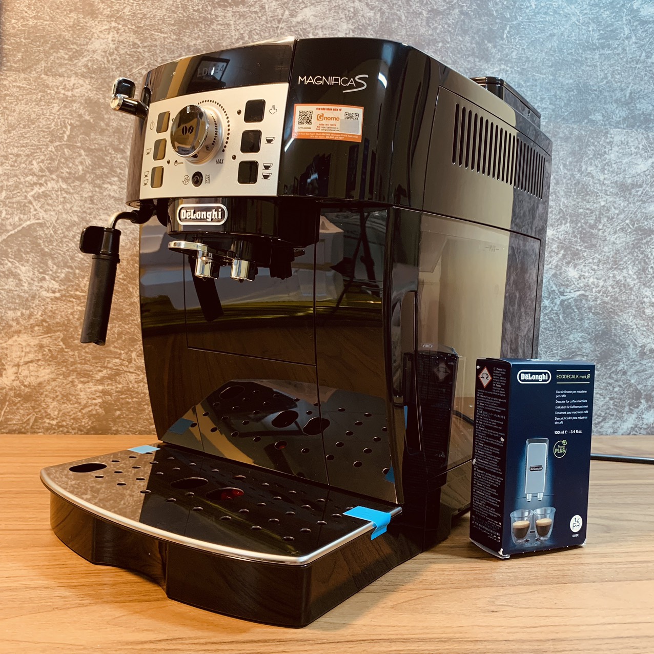 Máy pha cà phê văn phòng Delonghi