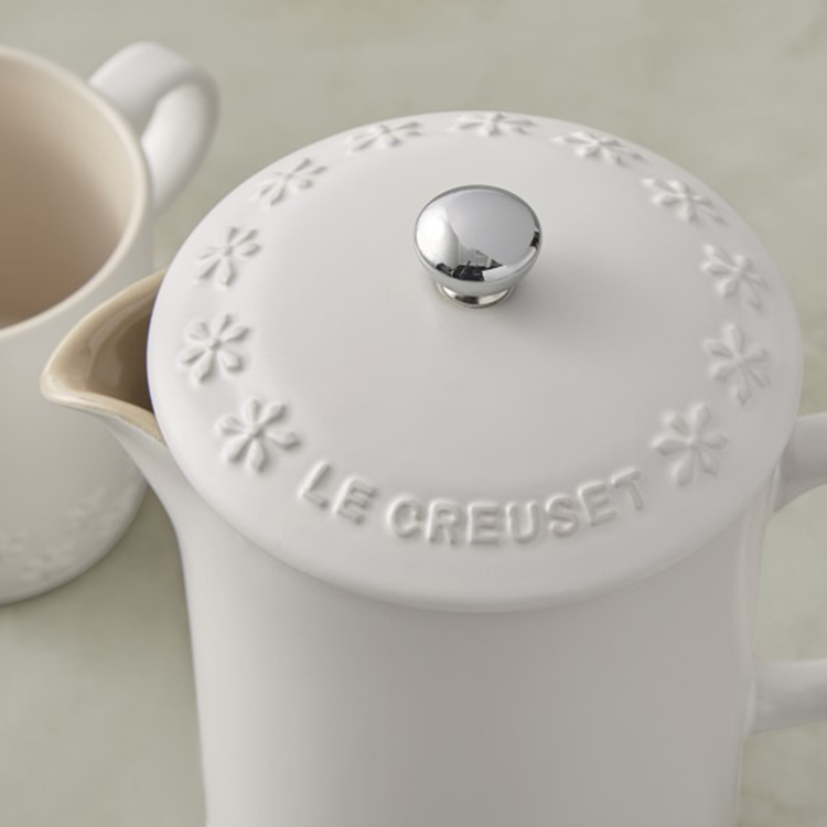 Cốc cafe Le Creuset Holly bằng sứ màu trắng 1L [Hàng Đức]