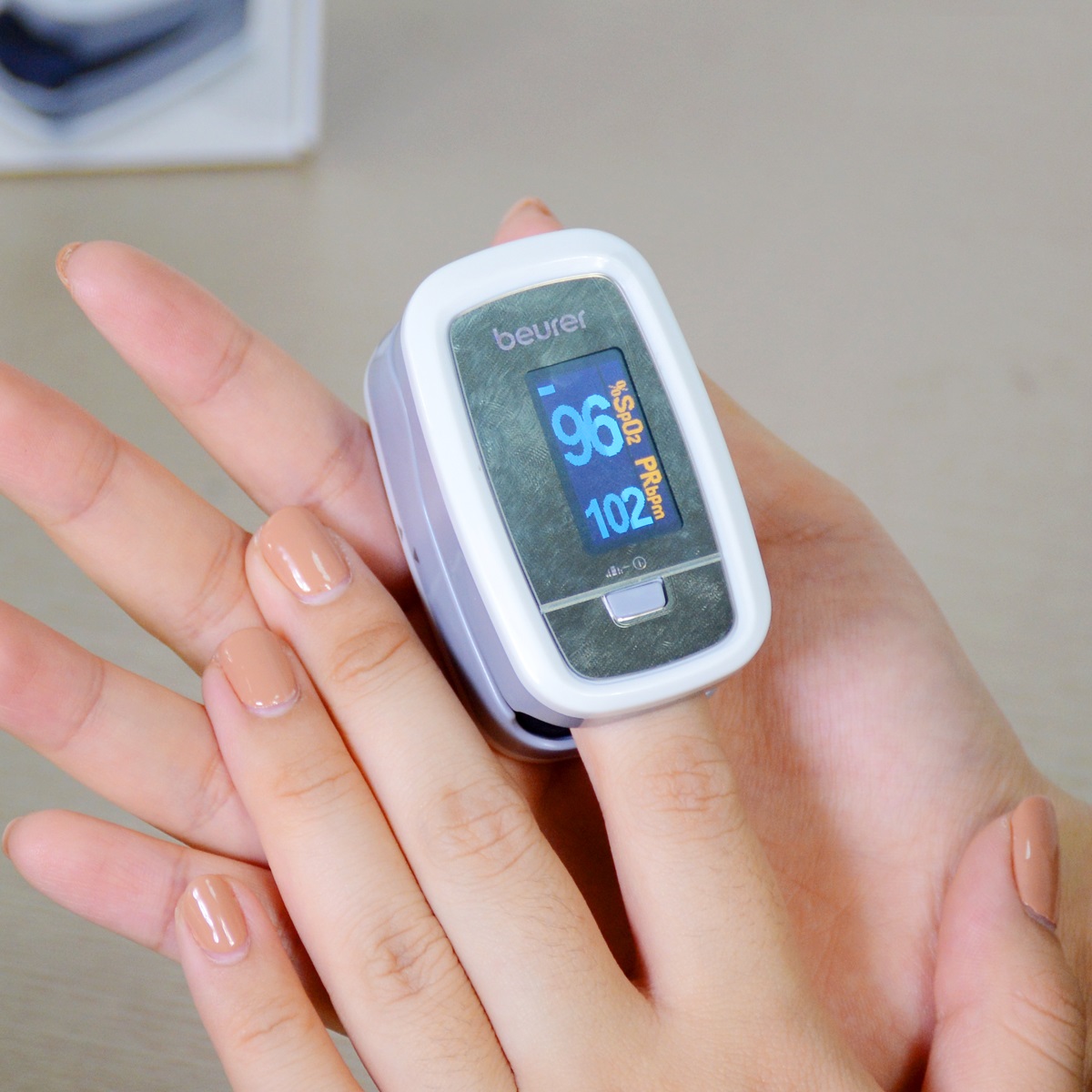 Máy Đo Khí Máu Và Nhịp Tim Cá Nhân Beurer PO30