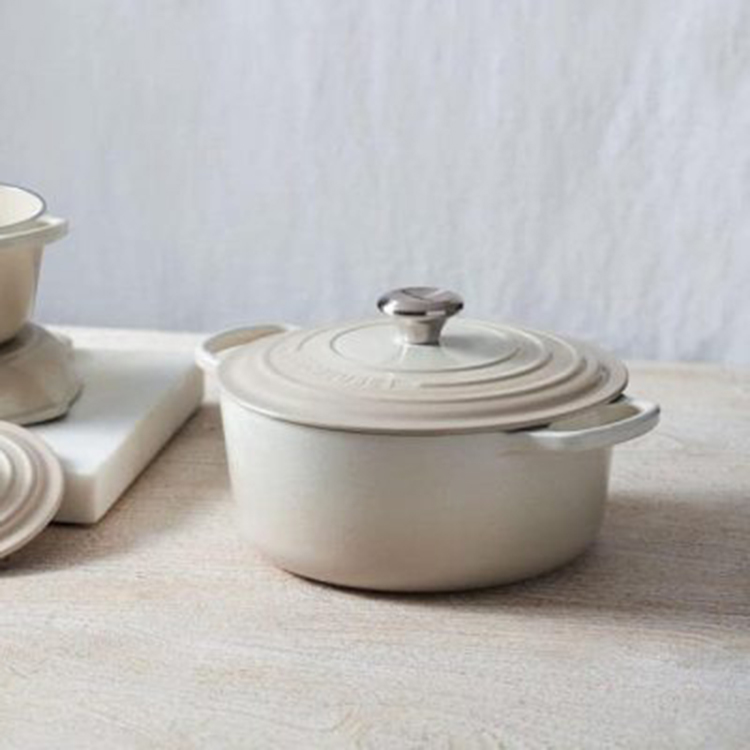 Nồi gang Le Creuset Meringue 22cm [Hàng Đức]