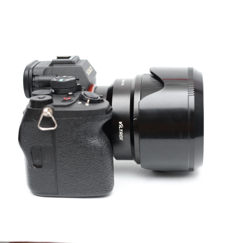 Combo Sony Alpha 7 Mark IV và Lens Viltrox 85mm f1.8 Cũ - Tuyệt Đỉnh Chân Dung Xóa Phông