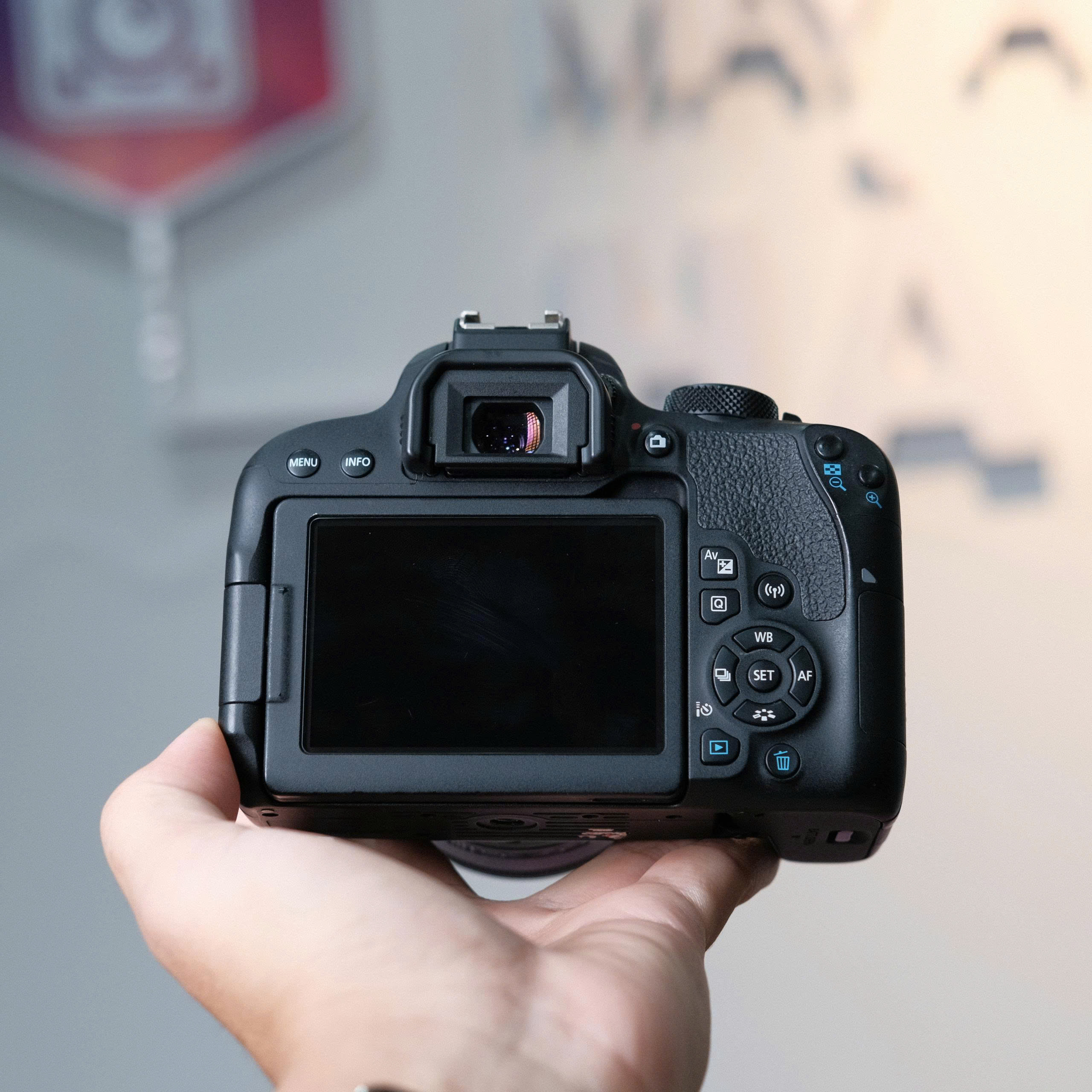 Máy Ảnh Canon EOS 800D (95%) Kèm Ống Kính EF 50mm f/1.8 STM - Máy Ảnh Cũ Hà Nội