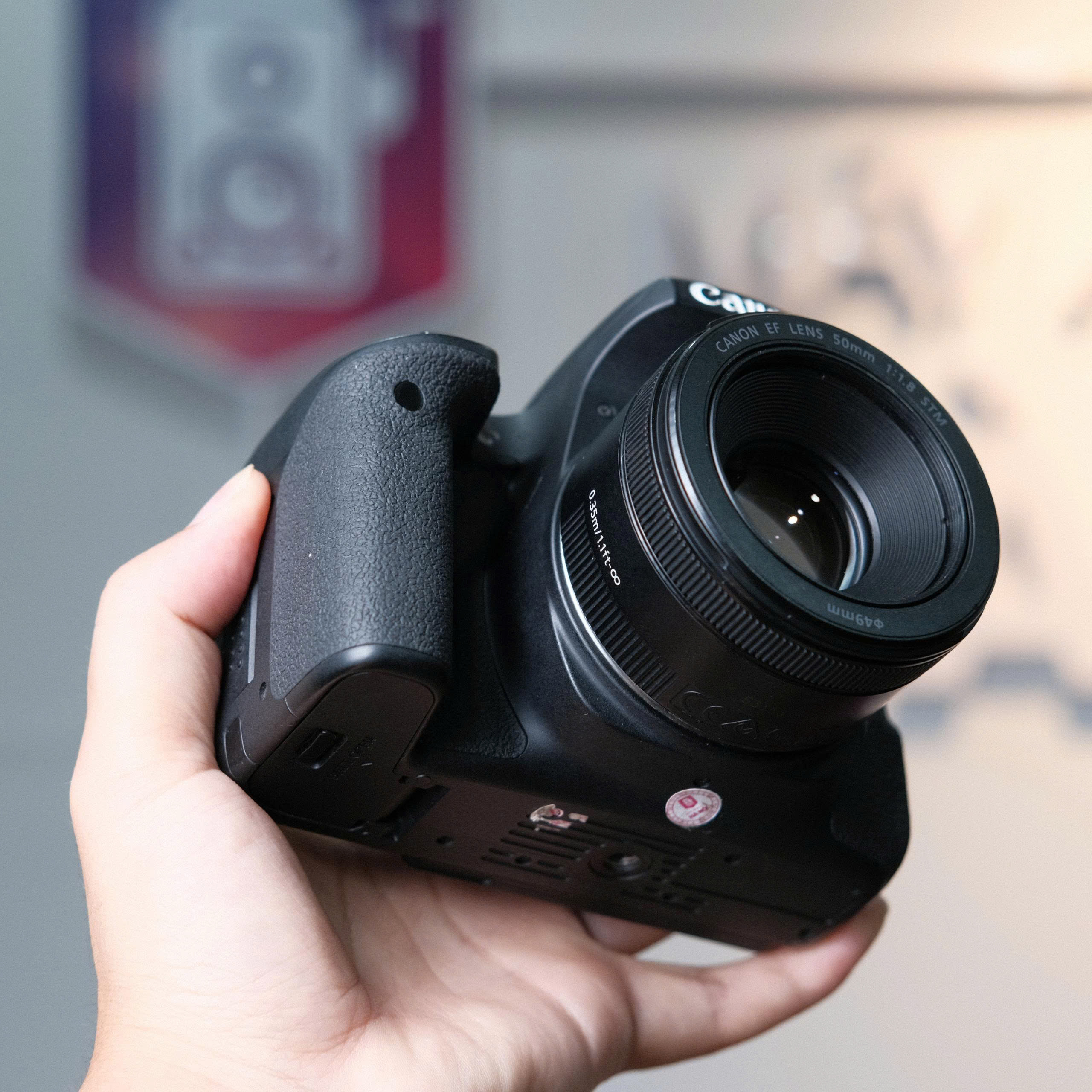 Máy Ảnh Canon EOS 800D (95%) Kèm Ống Kính EF 50mm f/1.8 STM - Máy Ảnh Cũ Hà Nội