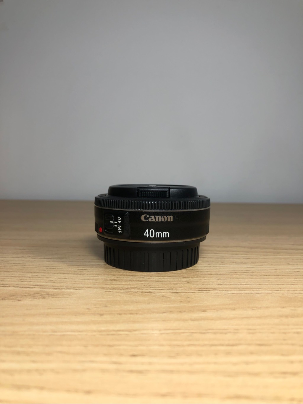 Canon EF 40mm f/2.8 STM