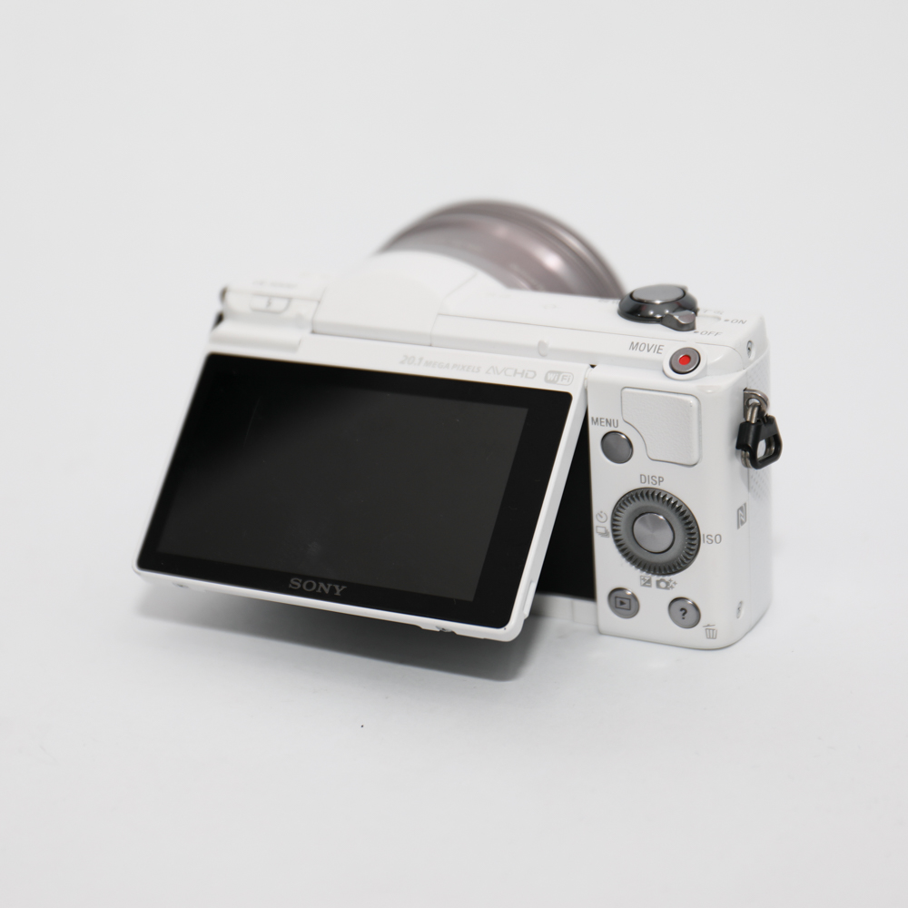 Combo Sony A5000+ Sony E 16-50mm OSS nhỏ gọn, đa dụng, màn hình lật.