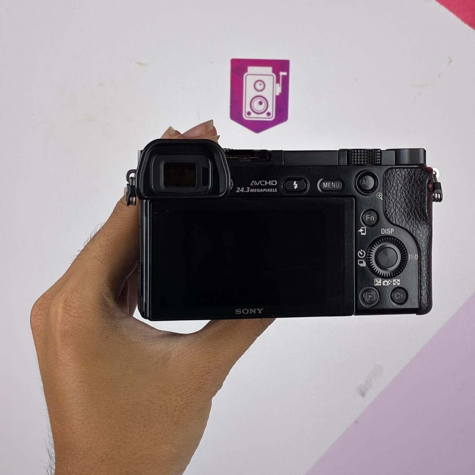 Máy Ảnh Sony A6000 (95%) Kèm Ống Kính Sigma 56mm f/1.4 DC DN - Máy Ảnh Cũ Hà Nội