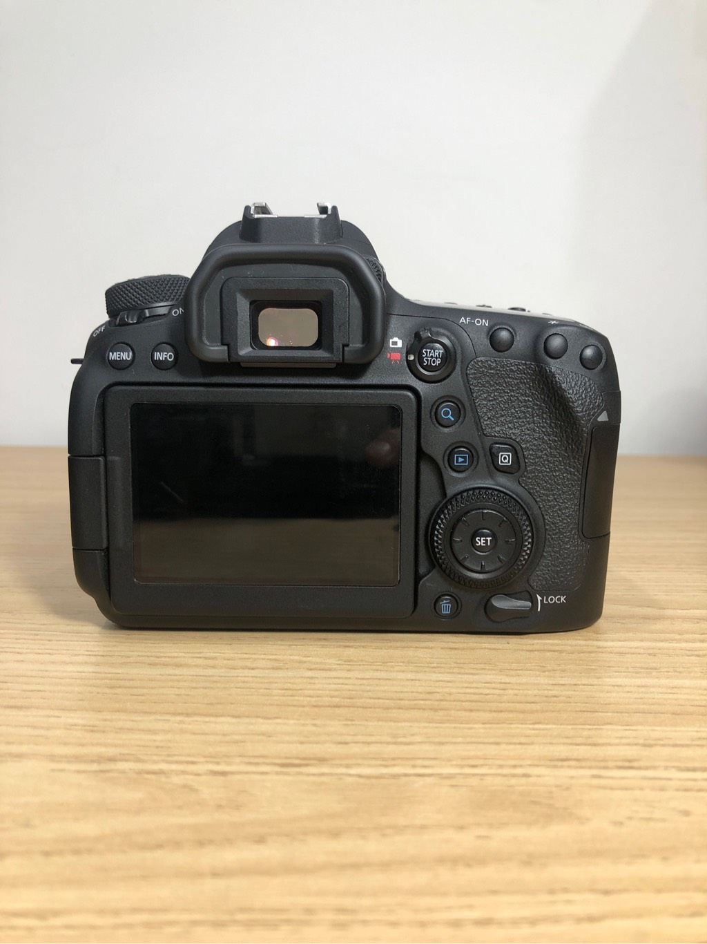 Canon 6D Mark II (body)